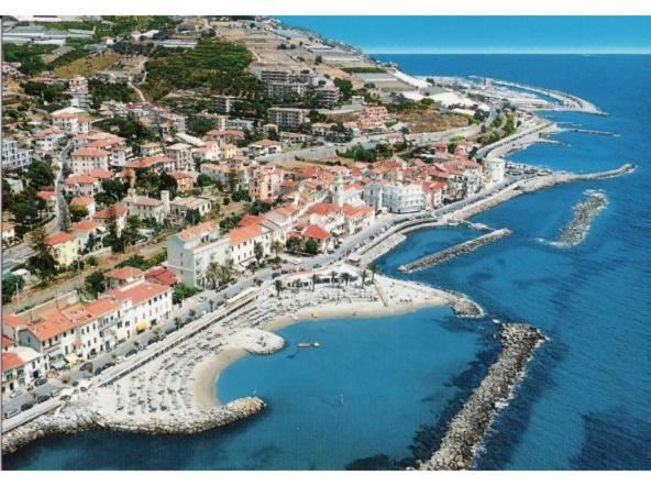 Villa Del Mare Ligure Elvezia 圣托·斯特凡诺·阿尔马尔 外观 照片